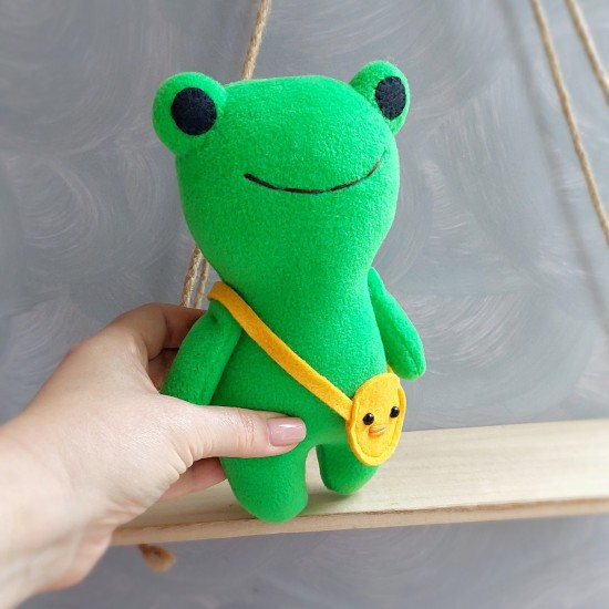 Frog with duck bag Pdf pattern and tutorial, plush frog sewing tutorial, stuffed animal pattern, easy pattern, plushie pattern Frog with duck bag Pdf pattern and tutorial, plush frog sewing tutorial, stuffed animal pattern, easy pattern, plushie pattern